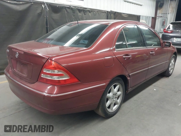 2002 Mercedes-Benz C 230/260/280/320 z VIN WDBRF61J72F200727, wystawiony jako IAAI lot #42108046 z przebiegiem Nie podano mil oraz . Historia ofert i sprzedaży dostępna na DreamBid. Obrazek 4.