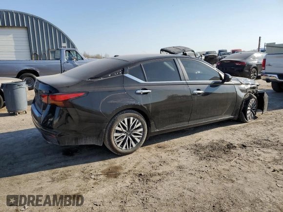 2023 Nissan Altima SV z VIN 1N4BL4DV2PN314023, wystawiony jako Copart lot #51906505 z przebiegiem 52 125 mil mil oraz Szkoda całkowita • Salvage title. Historia ofert i sprzedaży dostępna na DreamBid. Obrazek 3.