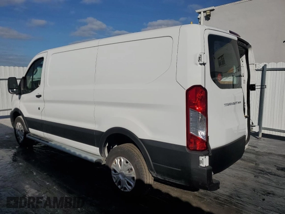 2024 Ford Transit Cargo with VIN 1FTBR1Y85RKA33351, listed as a Copart auction lot 84259294 with 4,169 mi miles and Clean Title. Bid and sale history available at DreamBid. Image 2.