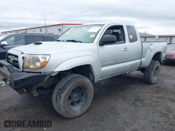 2006 Toyota Tacoma with VIN 5TEUU42N56Z216960, listed as a IAAI auction lot 41799319 with 260,116 mi miles. Bid and sale history available at carsss.com. Image 17.