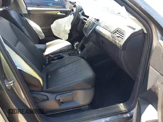 2024 Volkswagen Tiguan SE with VIN 3VVNB7AX6RM161369, listed as a IAAI auction lot 41888229 with 5,173 mi miles and . Bid and sale history available at DreamBid. Image 5.