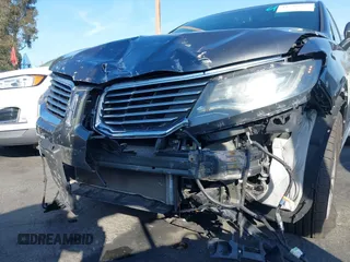 2017 Lincoln MKX Select with VIN 2LMPJ6KR6HBL33050, listed as a IAAI auction lot 41548295 with 38,490 mi miles. Bid and sale history available at carsss.com. Image 6.