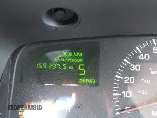 2001 Lincoln Town Car Signature with VIN 1LNHM82W21Y684197, listed as a IAAI auction lot 41944429 with 159,297 mi miles and . Bid and sale history available at DreamBid. Image 15.