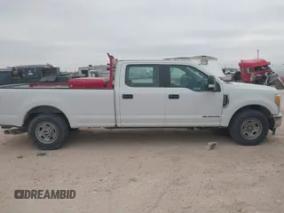2017 Ford F-350 XL with VIN 1FT7W3AT2HED60747, listed as a IAAI auction lot 41734657 with 182,577 mi miles and . Bid and sale history available at DreamBid. Image 13.