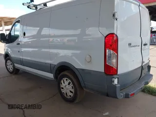 2018 Ford Transit z VIN 1FTYR1YM7JKB53325, wystawiony jako IAAI lot #42063776 z przebiegiem 108 912 mil mil oraz . Historia ofert i sprzedaży dostępna na DreamBid. Obrazek 3.