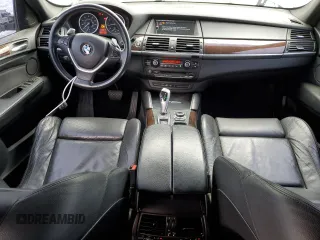 2011 BMW X6 50i z VIN 5UXFG8C50BLZ96931, wystawiony jako Copart lot #54409465 z przebiegiem 154 818 mil mil oraz Szkoda całkowita • Salvage title. Historia ofert i sprzedaży dostępna na DreamBid. Obrazek 8.
