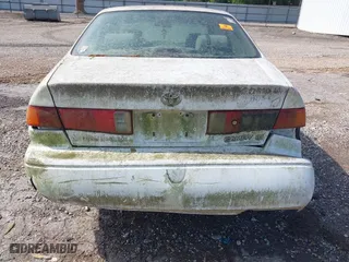 2000 Toyota Camry CE with VIN JT2BG22K3Y0471420, listed as a IAAI auction lot 42042973 with 1 mi miles. Bid and sale history available at carsss.com. Image 15.