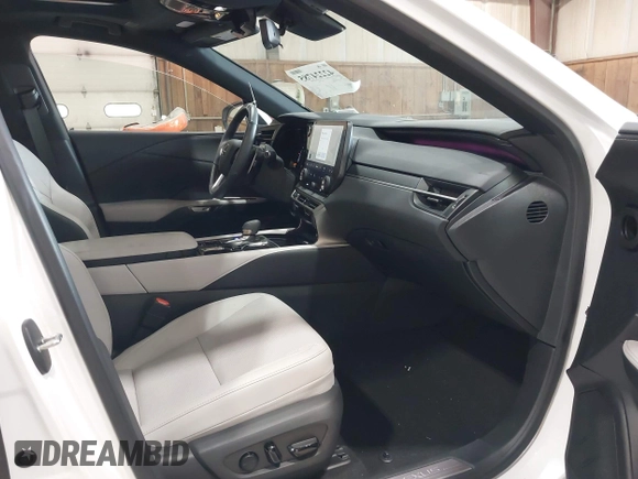 2024 Lexus RX 350h with VIN 2T2BBMCA6RC039544, listed as a IAAI auction lot 42224785 with 9,952 mi miles and . Bid and sale history available at DreamBid. Image 5.