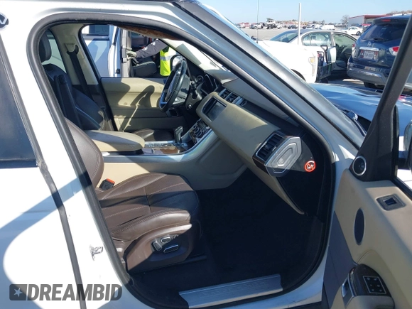 2015 Land Rover Range Rover Sport HSE with VIN SALWR2VF2FA520057, listed as a IAAI auction lot 41658926 with 1 mi miles. Bid and sale history available at carsss.com. Image 5.