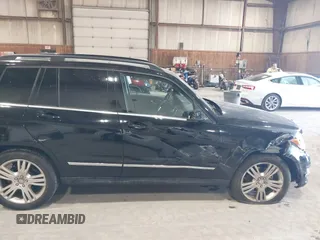 2015 Mercedes-Benz GLK with VIN WDCGG8JB0FG364079, listed as a IAAI auction lot 42096003 with 113,571 mi miles. Bid and sale history available at carsss.com. Image 18.