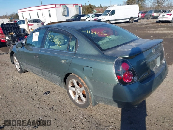 2005 Nissan Altima SE with VIN 1N4BL11E65C118744, listed as a IAAI auction lot 41390942 with 1 mi miles. Bid and sale history available at carsss.com. Image 3.