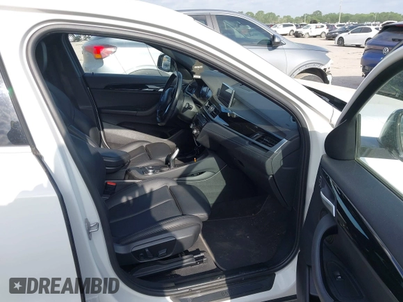 2020 BMW X2 sDrive28i with VIN WBXYH9C07L5P35810, listed as a IAAI auction lot 42043222 with 101,329 mi miles and . Bid and sale history available at DreamBid. Image 5.