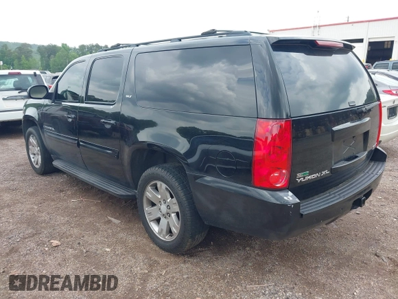 2008 GMC Yukon XL SLT 4SB z VIN 1GKFC16018J200300, wystawiony jako IAAI lot #42101312 z przebiegiem 291 282 mil mil oraz . Historia ofert i sprzedaży dostępna na DreamBid. Obrazek 3.
