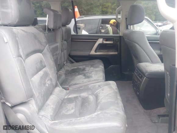 2011 Toyota Land Cruiser with VIN JTMHY7AJ9B4007410, listed as a IAAI auction lot 40460972 with 175,901 mi miles. Bid and sale history available at carsss.com. Image 8.