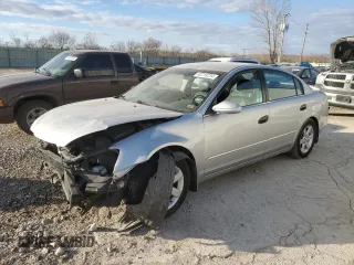 2002 Nissan Altima SL with VIN 1N4AL11D72C219113, listed as a Copart auction lot 82218234 with 0 mi miles and Salvage Title. Bid and sale history available at carsss.com. Image 1.
