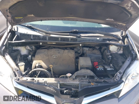2019 Toyota Sienna LE Auto Access Seat with VIN 5TDKZ3DC9KS003158, listed as a IAAI auction lot 41661747 with 129,860 mi miles and . Bid and sale history available at DreamBid. Image 10.
