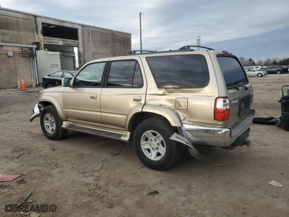 2001 Toyota 4Runner SR5 with VIN JT3HN86R710337084, listed as a Copart auction lot 86380464 with 67,617 mi miles and Salvage Title. Bid and sale history available at carsss.com. Image 2.