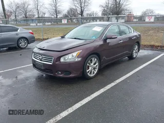 2014 Nissan Maxima SV z VIN 1N4AA5AP7EC465106, wystawiony jako IAAI lot #41815587 z przebiegiem 160 914 mil mil oraz . Historia ofert i sprzedaży dostępna na DreamBid. Obrazek 17.