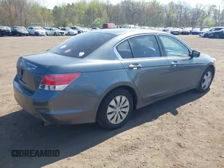 2010 Honda Accord LX z VIN 1HGCP2F33AA028023, wystawiony jako IAAI lot #42079684 z przebiegiem 183 891 mil mil oraz . Historia ofert i sprzedaży dostępna na DreamBid. Obrazek 4.