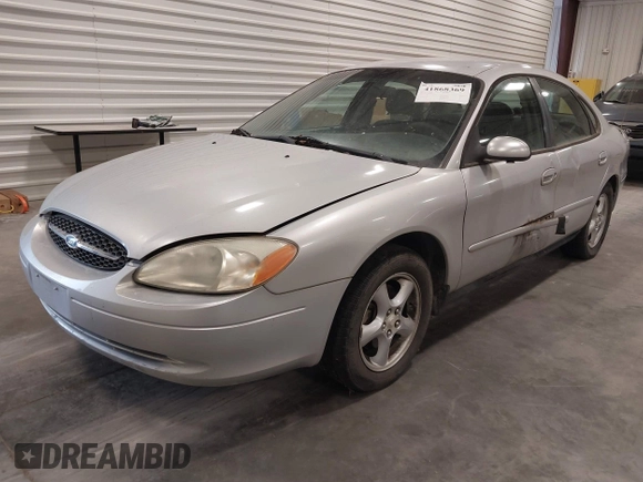 2002 Ford Taurus SES Standard with VIN 1FAFP55U42A166703, listed as a IAAI auction lot 41868369 with 178,362 mi miles. Bid and sale history available at carsss.com. Image 2.