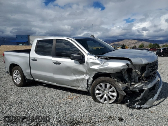 2022 Chevrolet Silverado 1500 Custom with VIN 3GCPABEK7NG521611, listed as a Copart auction lot 49009995 with 124,826 mi miles and Salvage Title. Bid and sale history available at DreamBid. Image 4.