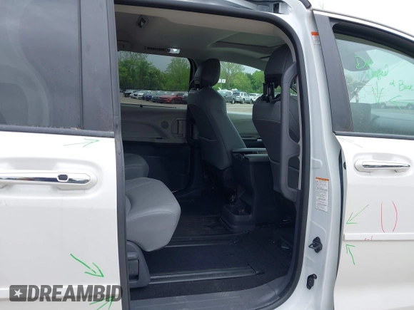2021 Toyota Sienna XLE с VIN 5TDYSKFC6MS002087, выставлен на аукционе IAAI как лот 42182937 с пробегом 63 192 миль миль и . История ставок и продаж доступна на DreamBid. Изображение 8.