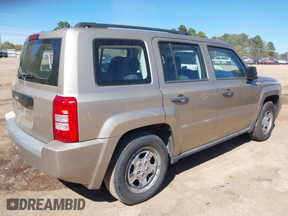 2009 Jeep Patriot Sport z VIN 1J4FT28A49D155628, wystawiony jako IAAI lot #41869474 z przebiegiem 103 082 mil mil oraz . Historia ofert i sprzedaży dostępna na DreamBid. Obrazek 4.