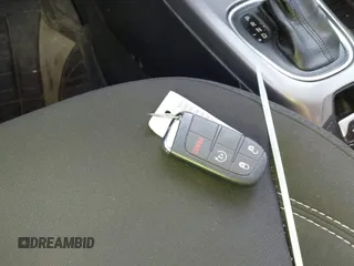 2021 Jeep Compass Sport с VIN 3C4NJDAB2MT591256, выставлен на аукционе IAAI как лот 42167396 с пробегом 70 091 миль миль и . История ставок и продаж доступна на DreamBid. Изображение 11.