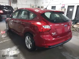 2014 Ford Focus SE with VIN 1FADP3K27EL165701, listed as a IAAI auction lot 41592736 with 119,115 mi miles. Bid and sale history available at carsss.com. Image 3.