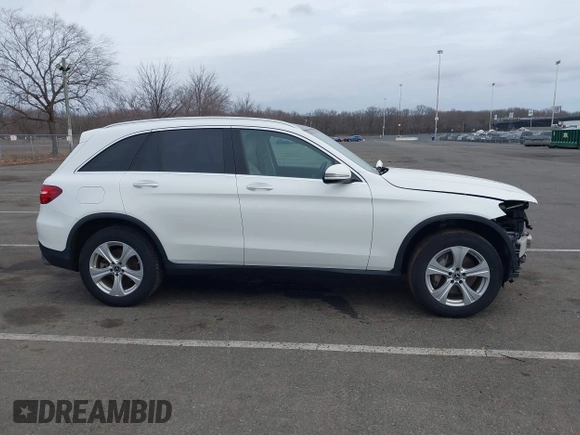 2018 Mercedes-Benz GLC with VIN WDC0G4KB6JV095440, listed as a IAAI auction lot 41675208 with 83,646 mi miles. Bid and sale history available at carsss.com. Image 12.