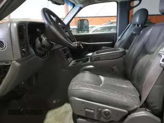 2007 Chevrolet Silverado 3500 SRW Wrk Trk with VIN 1GCHK33D77F122424, listed as a Copart auction lot 44117825 with 232,752 mi miles and Salvage Title. Bid and sale history available at carsss.com. Image 7.