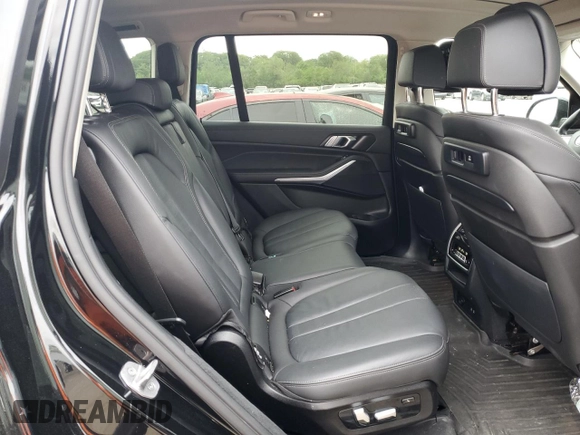 2022 BMW X7 xDrive40i z VIN 5UXCW2C03N9M08416, wystawiony jako Copart lot #57808645 z przebiegiem 38 424 mil mil oraz Szkoda całkowita • Salvage title. Historia ofert i sprzedaży dostępna na DreamBid. Obrazek 11.