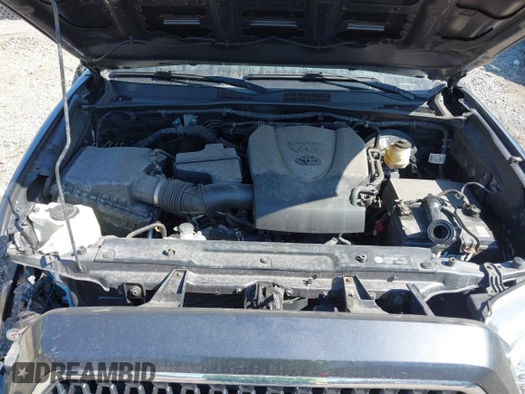 2018 Toyota Tacoma SR with VIN 5TFCZ5AN9JX123749, listed as a IAAI auction lot 41768884 with 42,852 mi miles and . Bid and sale history available at DreamBid. Image 10.