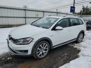 2019 Volkswagen Golf S z VIN 3VWH17AU0KM514566, wystawiony jako Copart lot #44906635 z przebiegiem 23 176 mil mil oraz Szkoda całkowita • Salvage title. Historia ofert i sprzedaży dostępna na DreamBid. Obrazek 1.