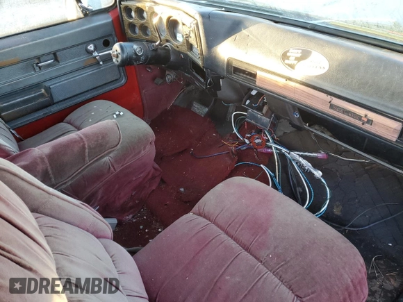 1976 GMC Sonoma z VIN TCS146Z512513, wystawiony jako Copart lot #42602755 z przebiegiem 28 913 mil mil oraz Szkody całkowita. Historia ofert i sprzedaży dostępna na DreamBid. Obrazek 8.