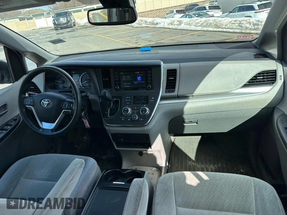 2018 Toyota Sienna LE with VIN 5TDJZ3DC2JS195145, listed as a Copart auction lot 47596975 with 119,170 mi miles and Clean title. Bid and sale history available at DreamBid. Image 7.