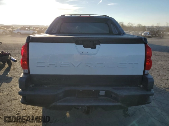 2004 Chevrolet Avalanche Z71 with VIN 3GNEK12T84G244842, listed as a Copart auction lot 79139874 with 157,738 mi miles and Clean Title. Bid and sale history available at DreamBid. Image 6.