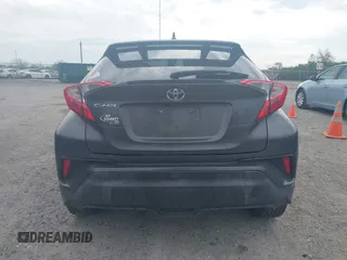 2018 Toyota C-HR XLE z VIN NMTKHMBX9JR044367, wystawiony jako IAAI lot #42116714 z przebiegiem 124 597 mil mil oraz . Historia ofert i sprzedaży dostępna na DreamBid. Obrazek 17.