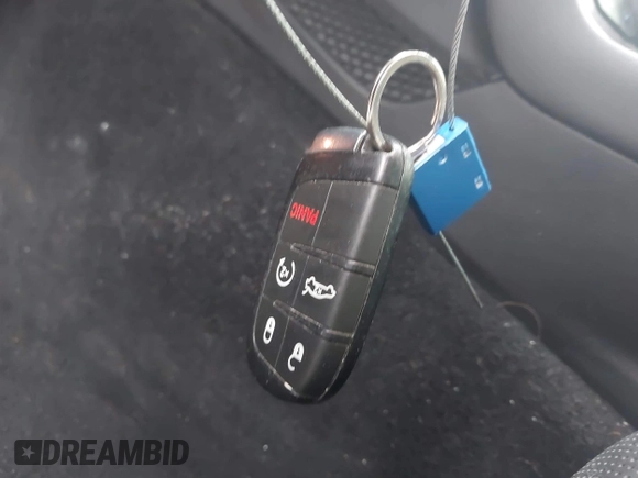 2019 Dodge Challenger SXT z VIN 2C3CDZAG9KH744703, wystawiony jako IAAI lot #41881944 z przebiegiem Nie podano mil oraz . Historia ofert i sprzedaży dostępna na DreamBid. Obrazek 11.