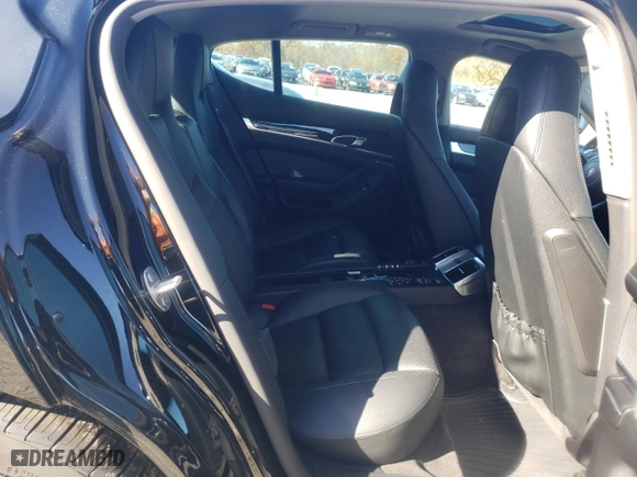 2016 Porsche Panamera S Hybrid with VIN WP0AD2A75GL040227, listed as a Copart auction lot 60998272 with 45,228 mi miles. Bid and sale history available at carsss.com. Image 6.