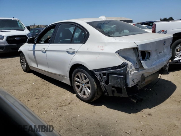 2012 BMW 3 Series 328i z VIN WBA3C1C52CF432699, wystawiony jako Copart lot #60540175 z przebiegiem 130 162 mil mil oraz Szkoda całkowita • Salvage title. Historia ofert i sprzedaży dostępna na DreamBid. Obrazek 2.
