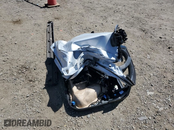 2021 Volvo XC40 R-Design z VIN YV4AC2HM4M2481361, wystawiony jako Copart lot #60087734 z przebiegiem 28 807 mil mil oraz Szkoda całkowita • Salvage title. Historia ofert i sprzedaży dostępna na DreamBid. Obrazek 14.