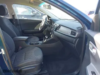 2017 Kia Niro FE with VIN KNDCB3LC1H5085296, listed as a IAAI auction lot 41738017 with 108,204 mi miles. Bid and sale history available at carsss.com. Image 5.