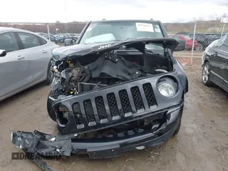 2013 Jeep Patriot Latitude with VIN 1C4NJPFB9DD137649, listed as a IAAI auction lot 42026647 with 130,307 mi miles and . Bid and sale history available at carsss.com. Image 12.
