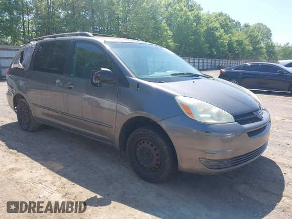2004 Toyota Sienna CE with VIN 5TDZA23C34S092715, listed as a IAAI auction lot 42148090 with 188,710 mi miles. Bid and sale history available at carsss.com. Image 1.