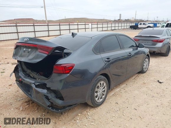 2020 Kia Forte LXS with VIN 3KPF24AD2LE223116, listed as a IAAI auction lot 41794476 with 86,365 mi miles. Bid and sale history available at carsss.com. Image 4.