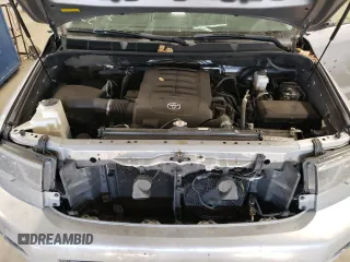 2019 Toyota Sequoia SR5 with VIN 5TDBY5G15KS168276, listed as a Copart auction lot 43376395 with 0 mi miles and Salvage Title. Bid and sale history available at carsss.com. Image 12.