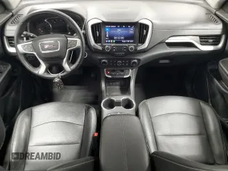 2023 GMC Terrain SLT z VIN 3GKALPEG2PL188824, wystawiony jako Copart lot #64419865 z przebiegiem 69 644 mil mil oraz Czysty tytuł • Clean title. Historia ofert i sprzedaży dostępna na DreamBid. Obrazek 8.