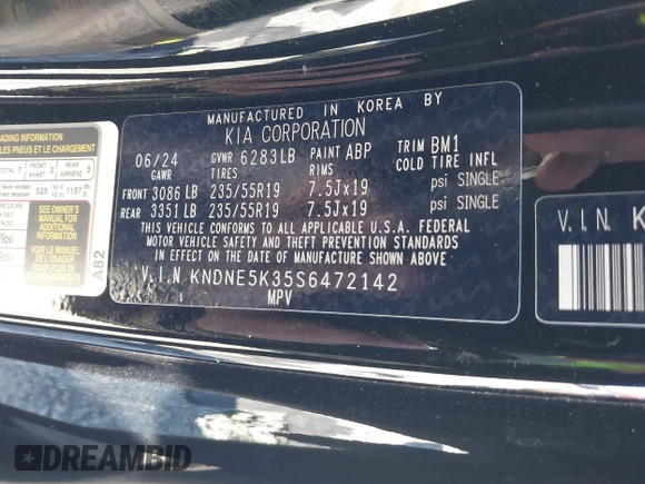 2025 Kia Carnival SX with VIN KNDNE5K35S6472142, listed as a IAAI auction lot 41280650 with 4,181 mi miles and . Bid and sale history available at DreamBid. Image 9.
