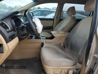2015 Kia Sedona LX with VIN KNDMB5C1XF6040850, listed as a Copart auction lot 87858215 with 95,579 mi miles and Salvage Title. Bid and sale history available at DreamBid. Image 7.